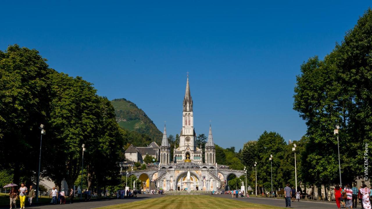 Hôtel Croix des Bretons - Lourdes Pyrénées Exterior foto